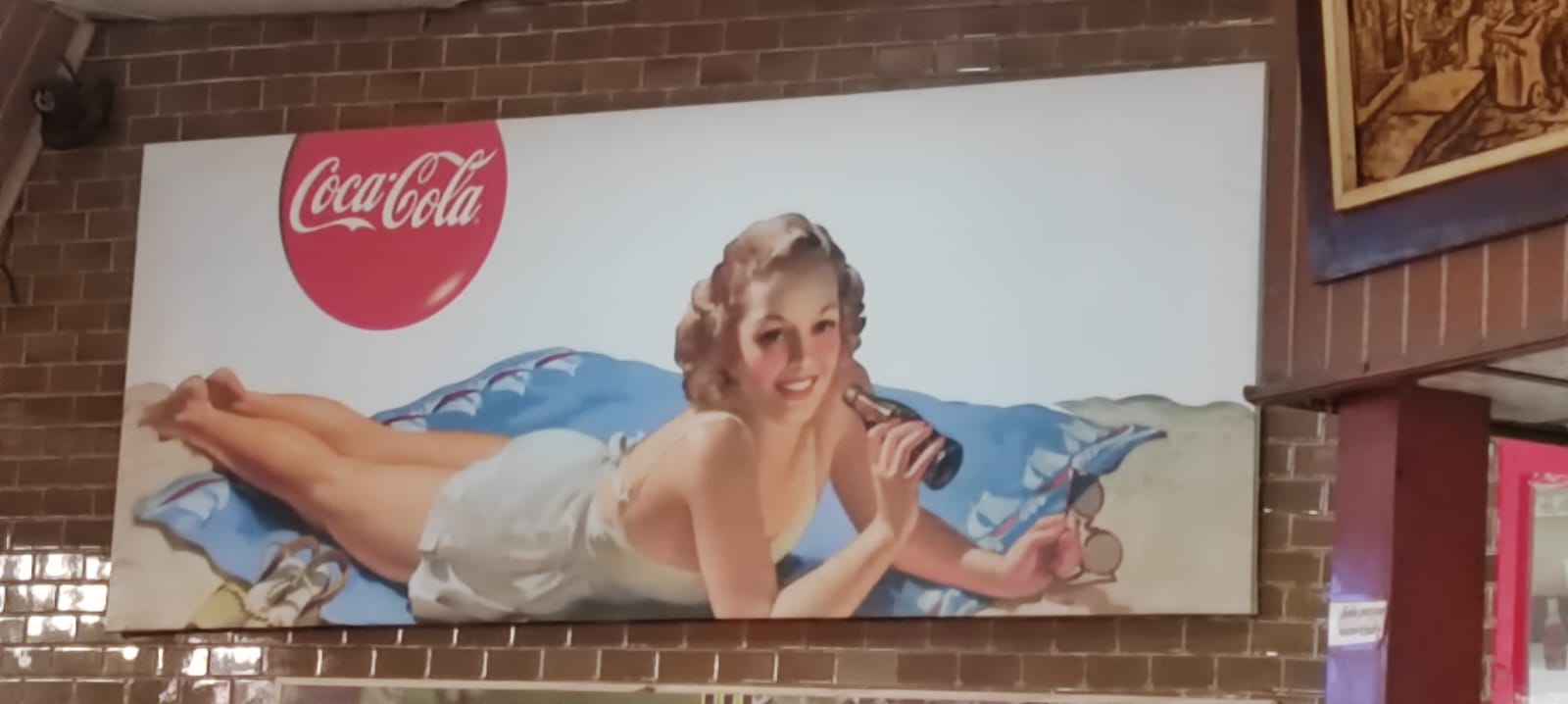 En Panamá, existe el único «café / restaurante» en el mundo con el nombre «Coca-Cola»