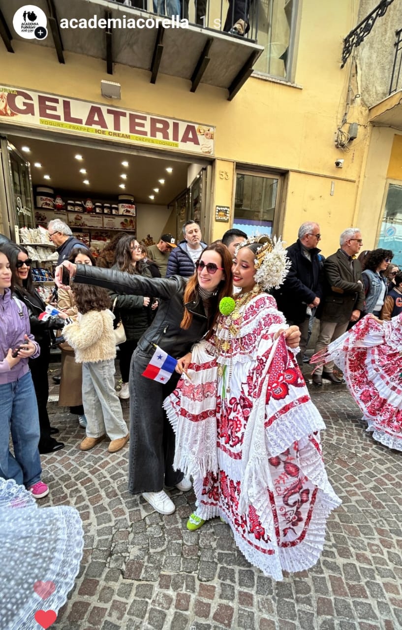Dejan en alto a Panamá, Academia folklórica José Armando Corella arrasa en Italia