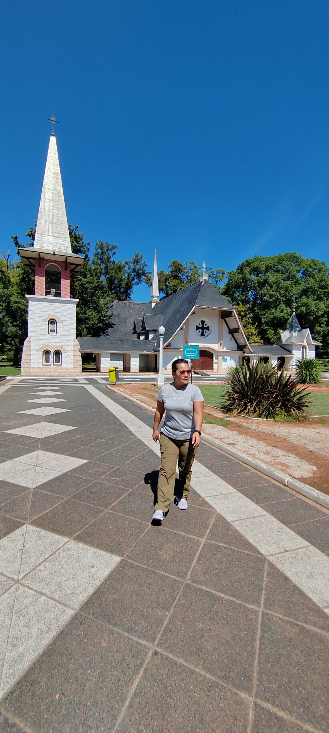 Una Maleteada, con un toque platense de turismo infantil, «La República de Los Niños»