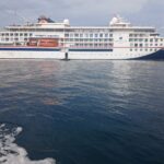 Crucero ‘Hanseatic Inspiration’ arribó a Isla Iguana con cerca de 200 turistas internacionales
